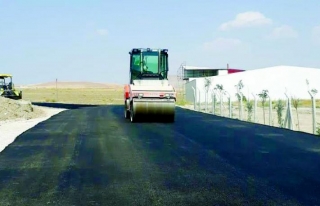 Van'da yol genişletme ve asfalt çalışması 