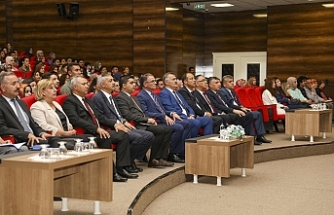 Vali Balcı, yeni atanan öğretmenlerle bir araya geldi