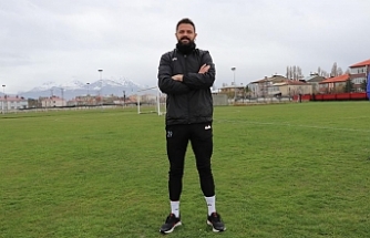 Vanspor FK kalecisi Haydar Yılmaz, Şenol Güneş'in rekorunu kırdı